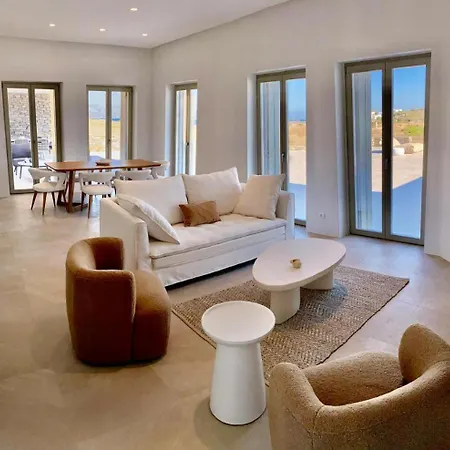 Ioli Infinity Pool Villa Isterni (Paros)