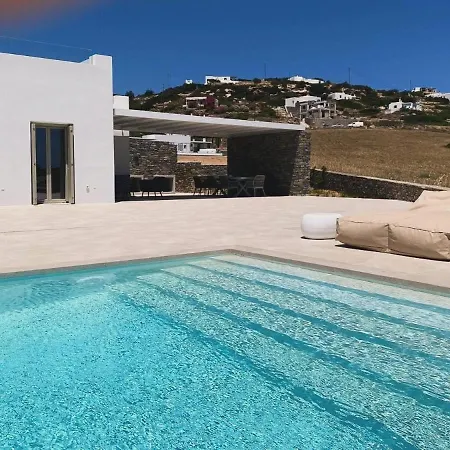 Ioli Infinity Pool Isterni (Paros)