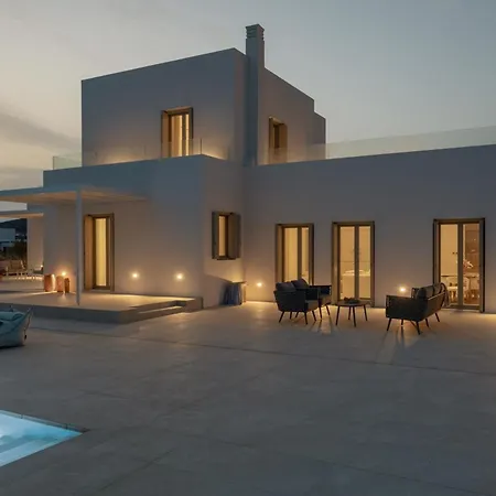 Ioli Infinity Pool Villa *